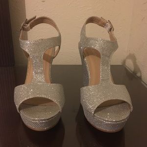 Rampage silver wedges